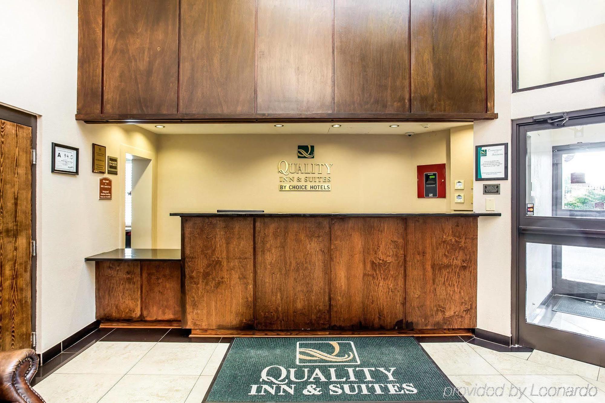 Quality Inn & Suites Coliseum Ґрінсборо Екстер'єр фото